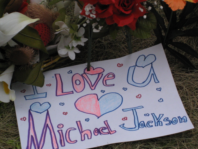 Jackson shrine 7-2009.JPG