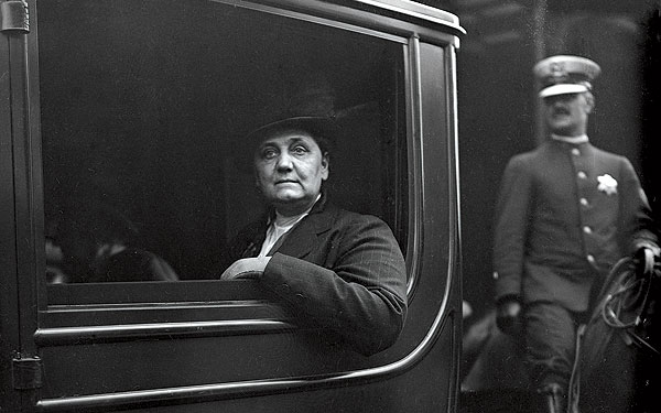 settlement house movement jane addams